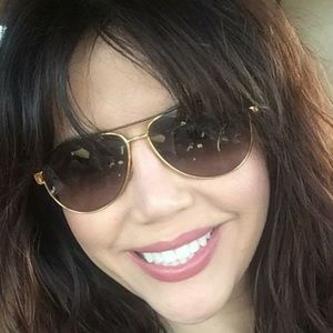 Meet your Posher, Mony